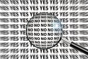 yes-no-magnifying-glass-opportunity-decision-comparison